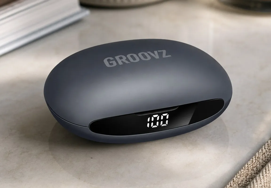 Groovz wireless-ready charging case